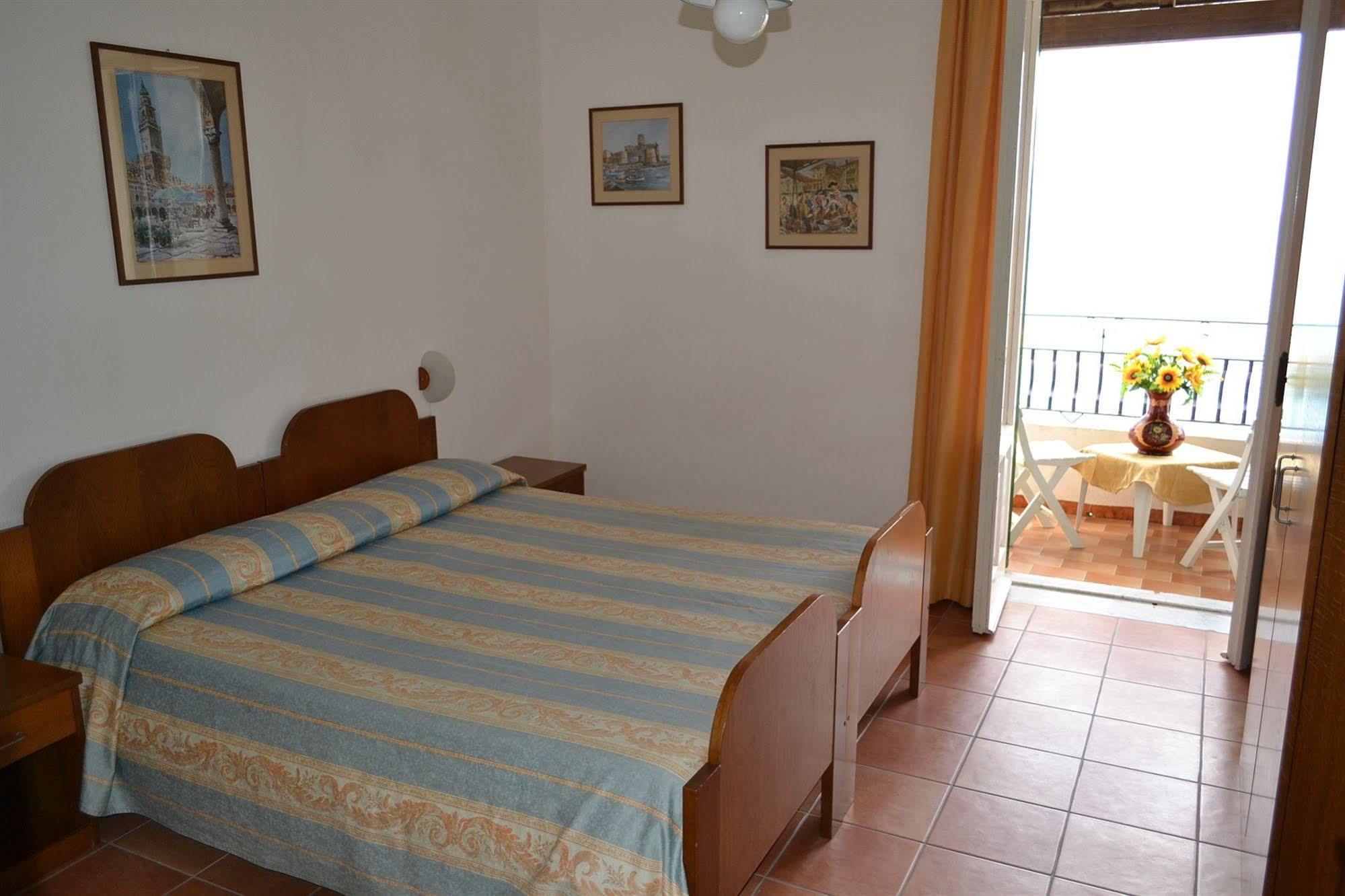Hotel Villa Bina Sant'Angelo  Extérieur photo